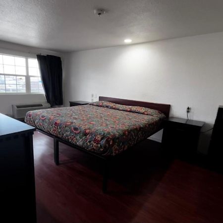Deluxe Inn Motel By Oyo Grand Prairie Interstate 30 Buitenkant foto
