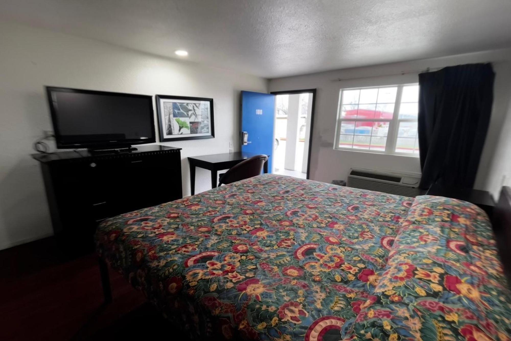 Deluxe Inn Motel By Oyo Grand Prairie Interstate 30 Buitenkant foto